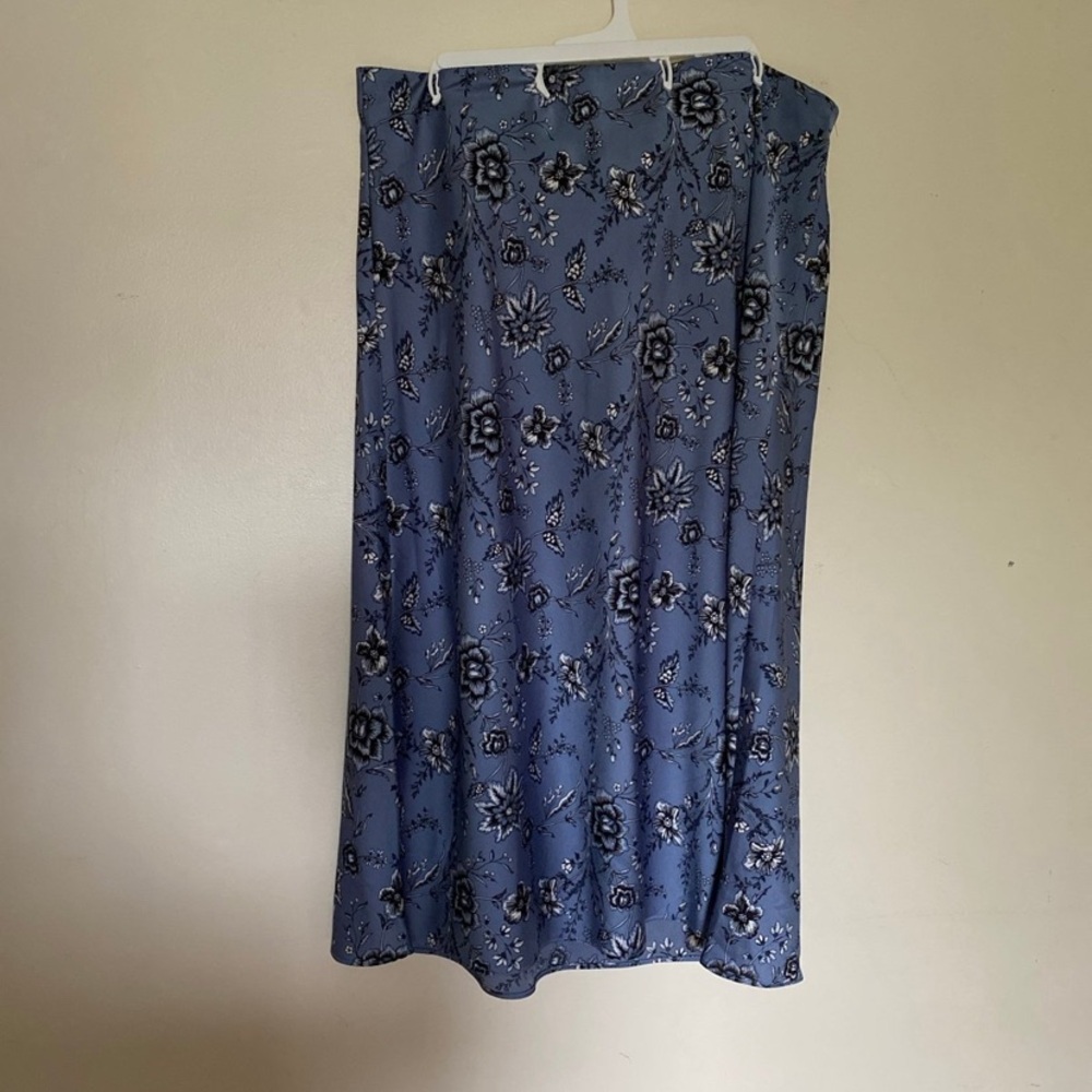 Ann Taylor Loft Blue Floral Midi Skirt